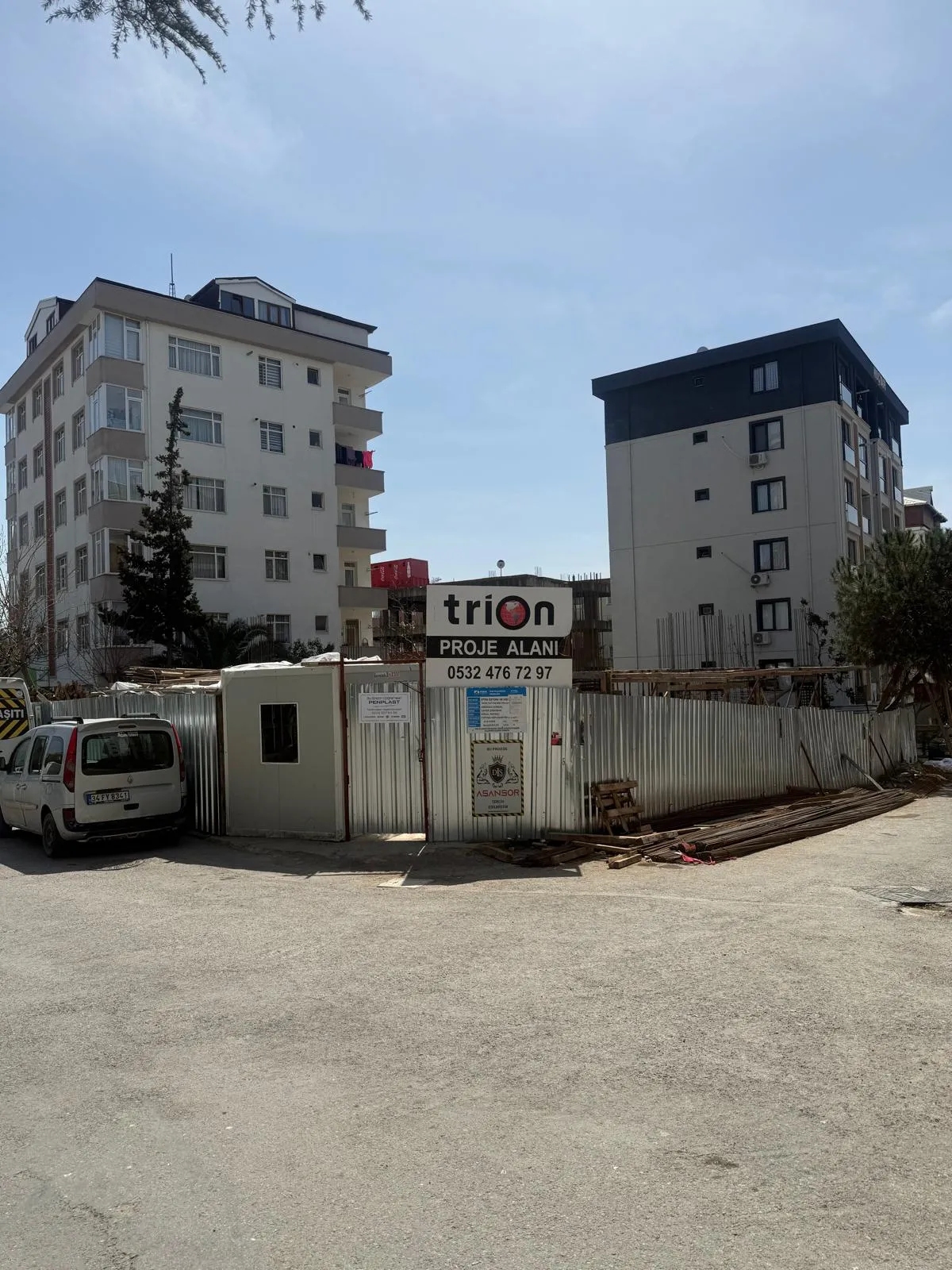 Trion Manolya Apartmanı